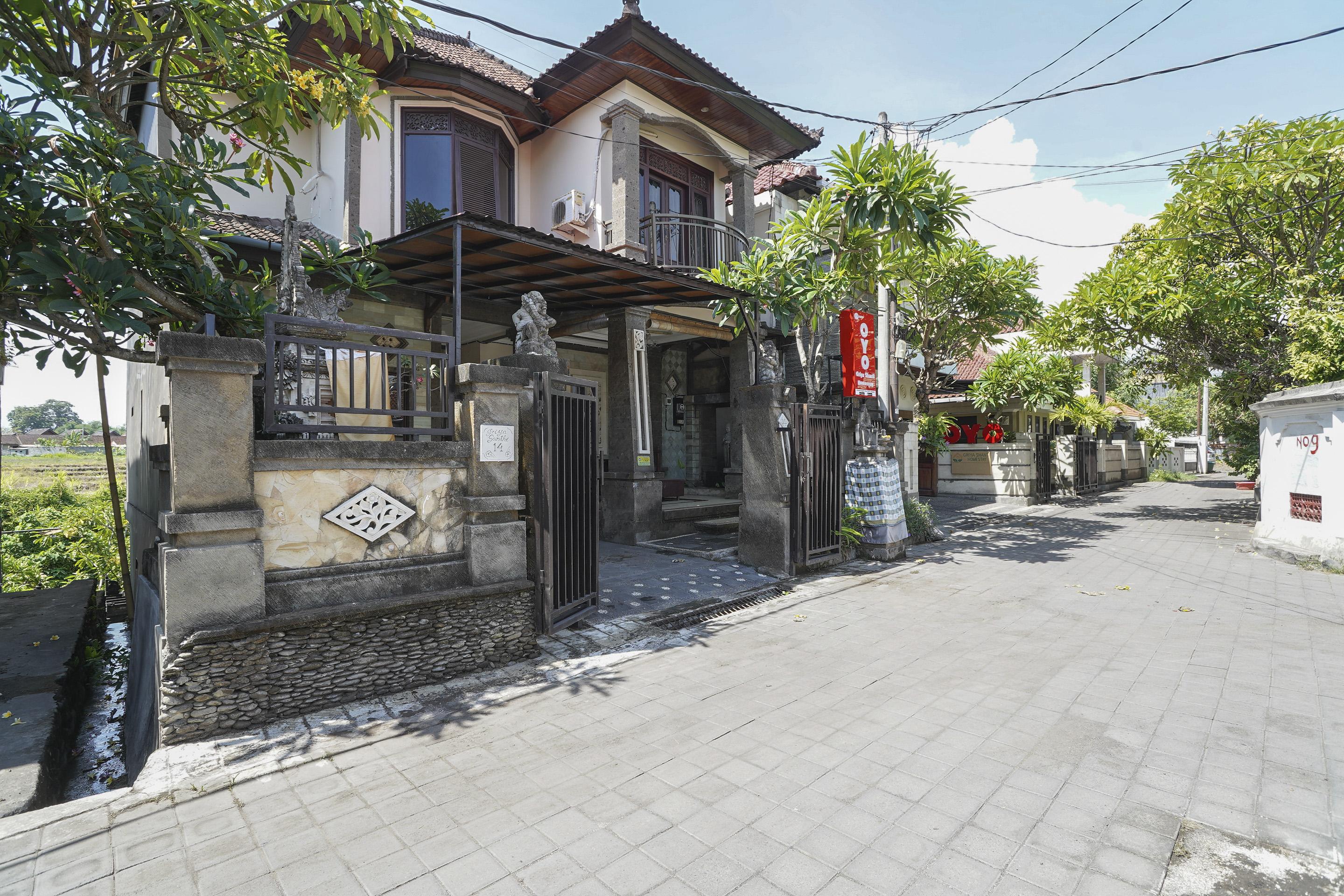 Oyo 2321 Griya Shanti Homestay 케트웰 외부 사진